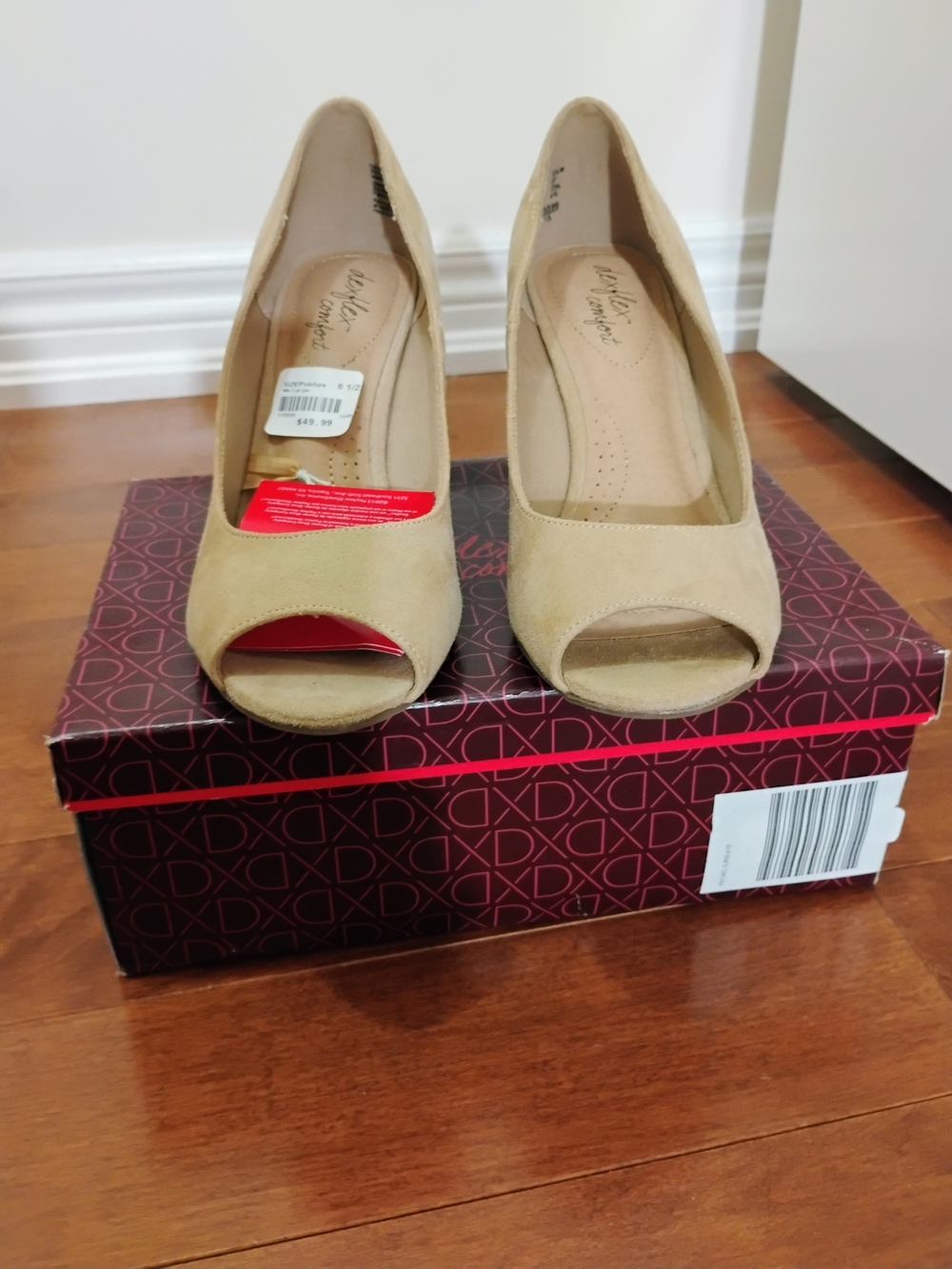 dexflex comfort Beige Peep-Toe Heels